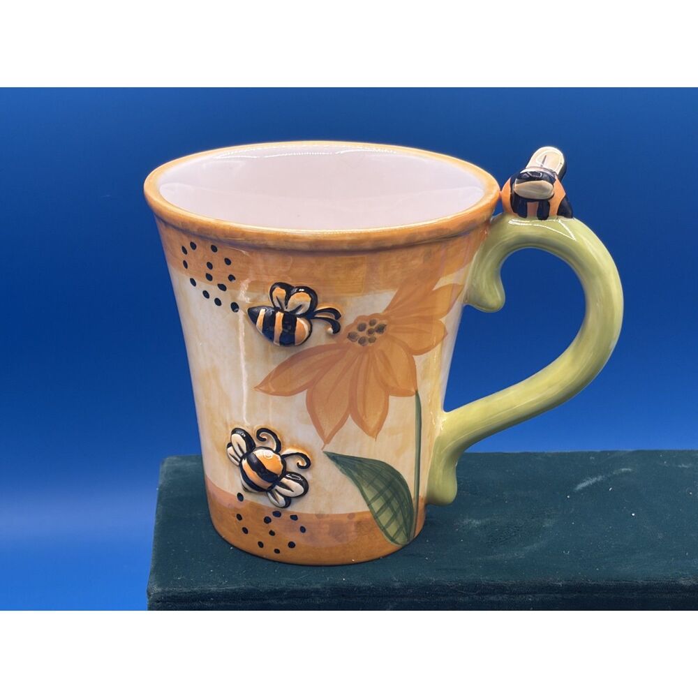 Pier one bumblebee bee 3D coffee latte mug ceramic 12 oz rare